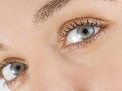 eyes_closeup_natural_shutterstock_47581171.jpg